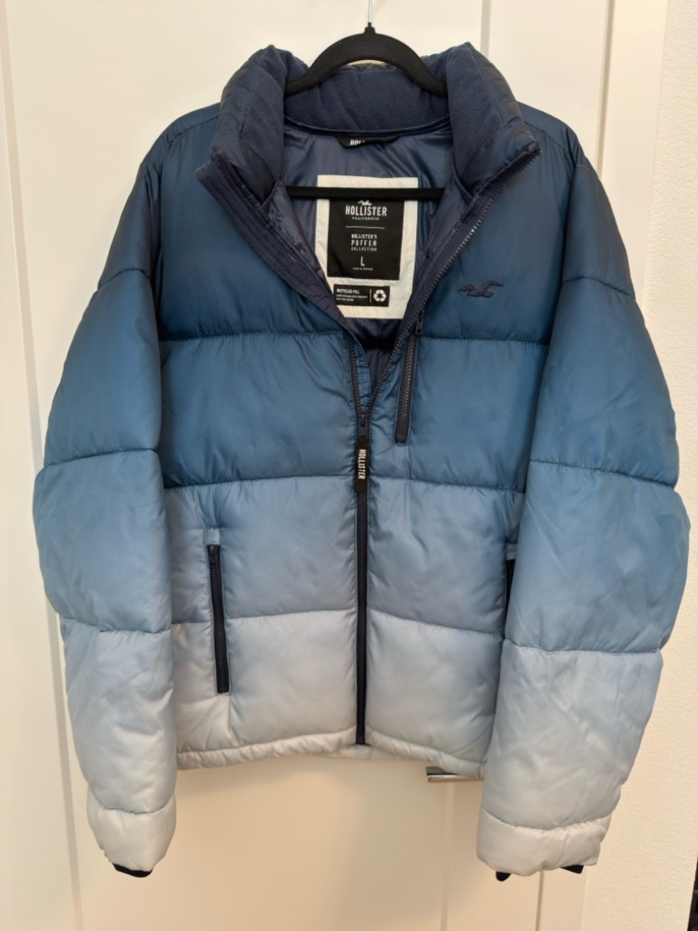 Hollister Navy Blue Puffer Jacket Interior Label